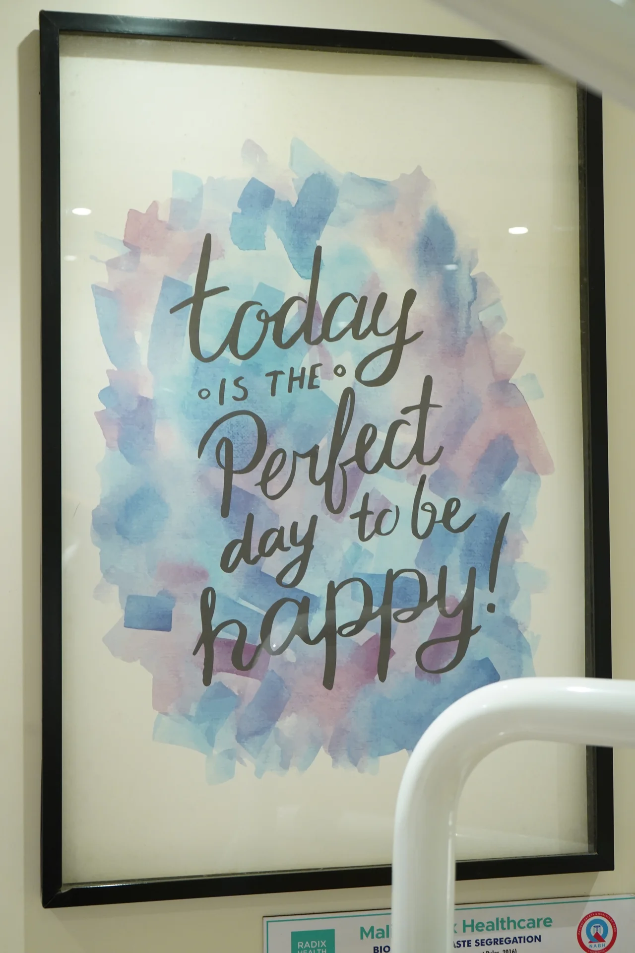 Advanced endodontic treatment room at Radix Cosmo Dental, Nirman Vihar, East Delhi